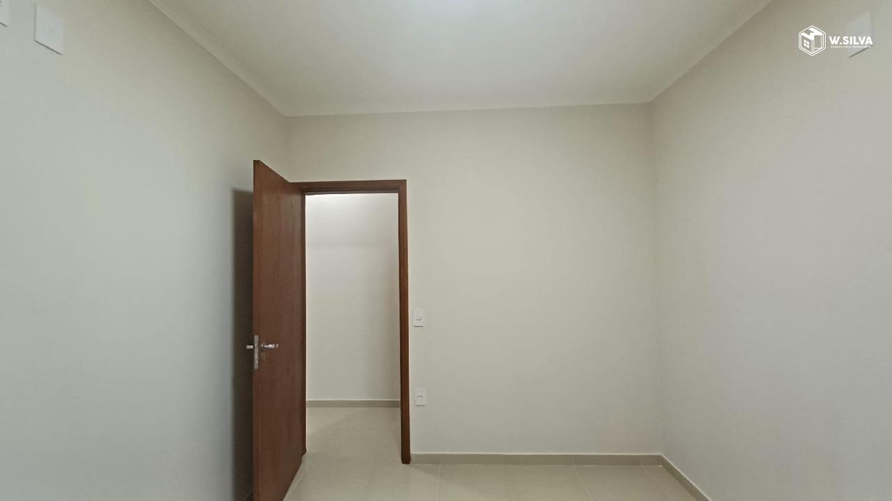 Casa em Bairro à venda no Jardim Colonial: 