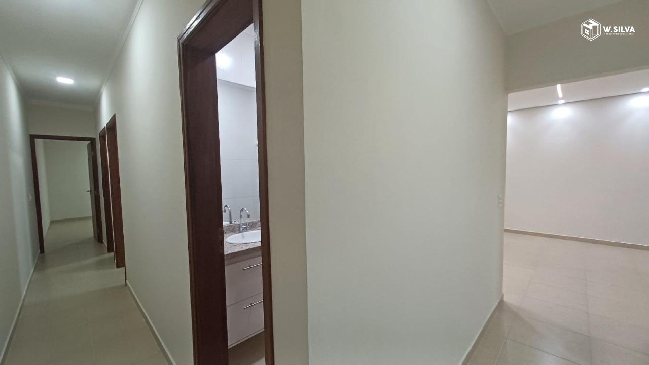 Casa em Bairro à venda no Jardim Colonial: 