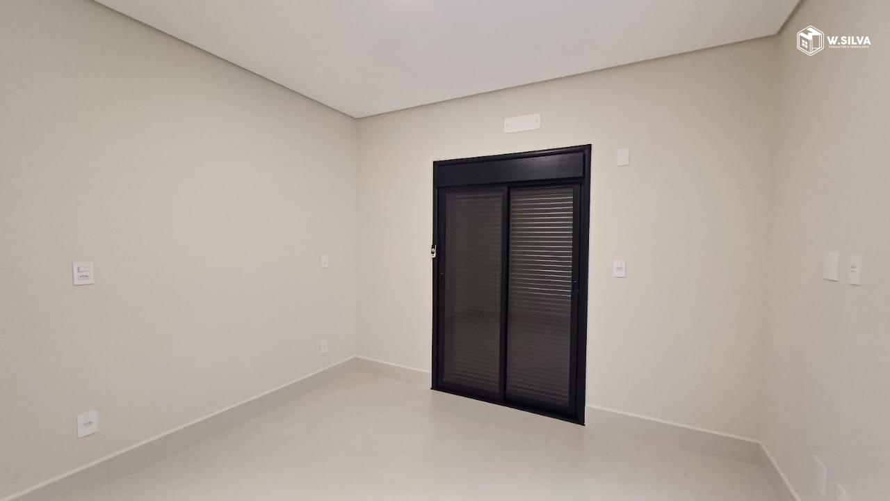 Casa em Condomínio à venda no Condomínio Park Gran Reserve: 