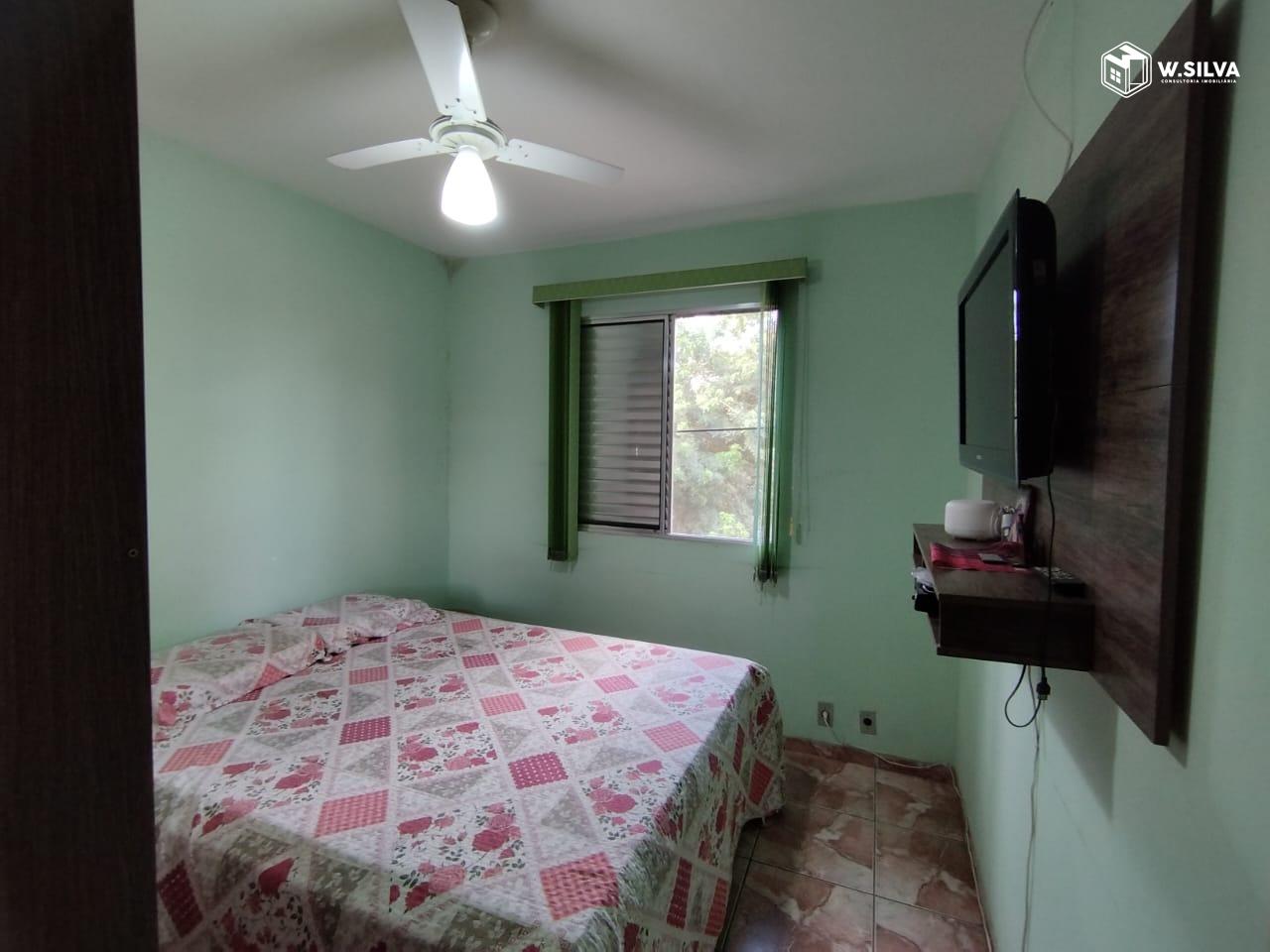 Apartamento à venda no Village Azaleia: 