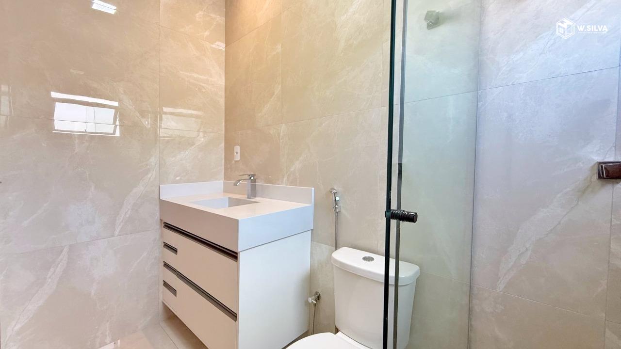 Casa em Condomínio à venda no Condomínio Piemonte: Banheiro