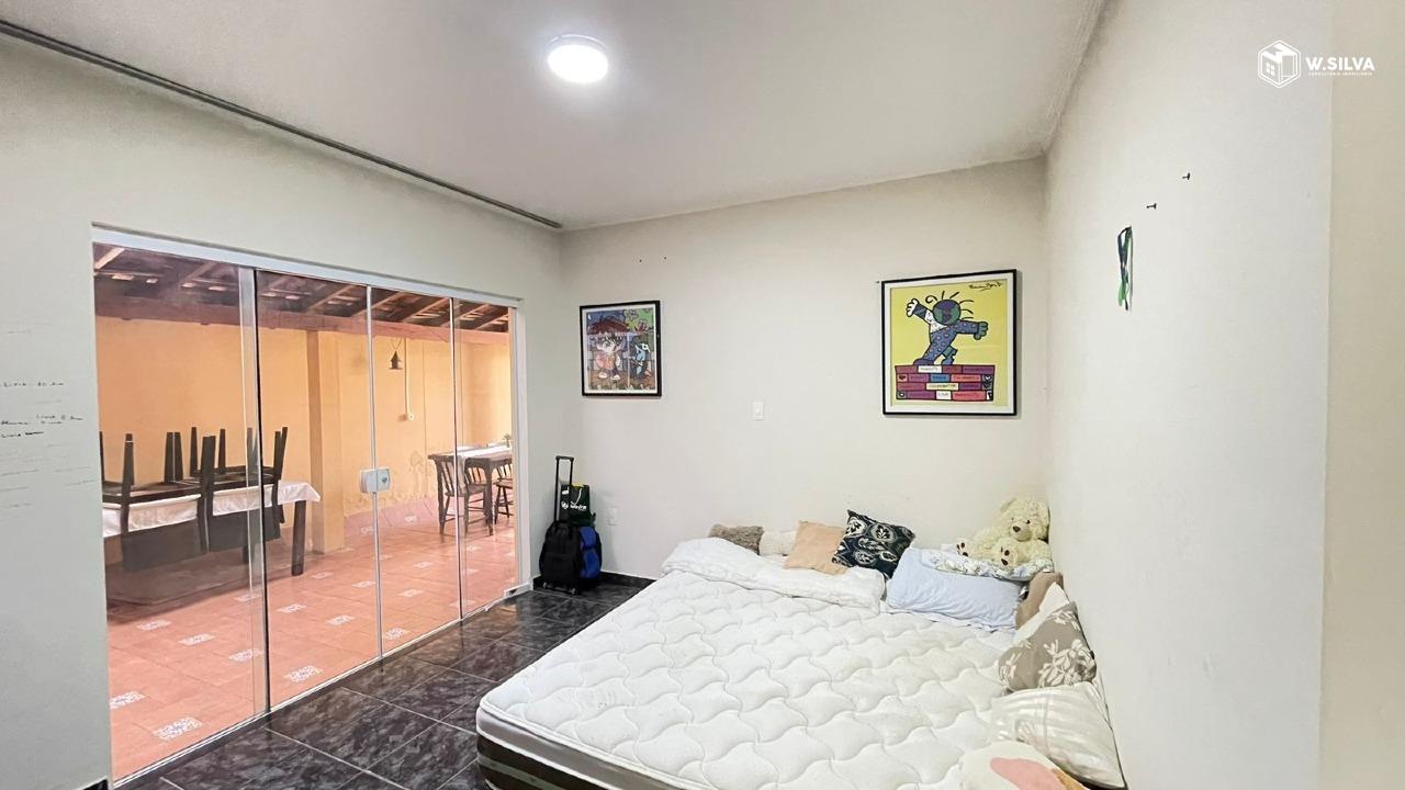 Casa em Bairro à venda no Vila Rubens: 