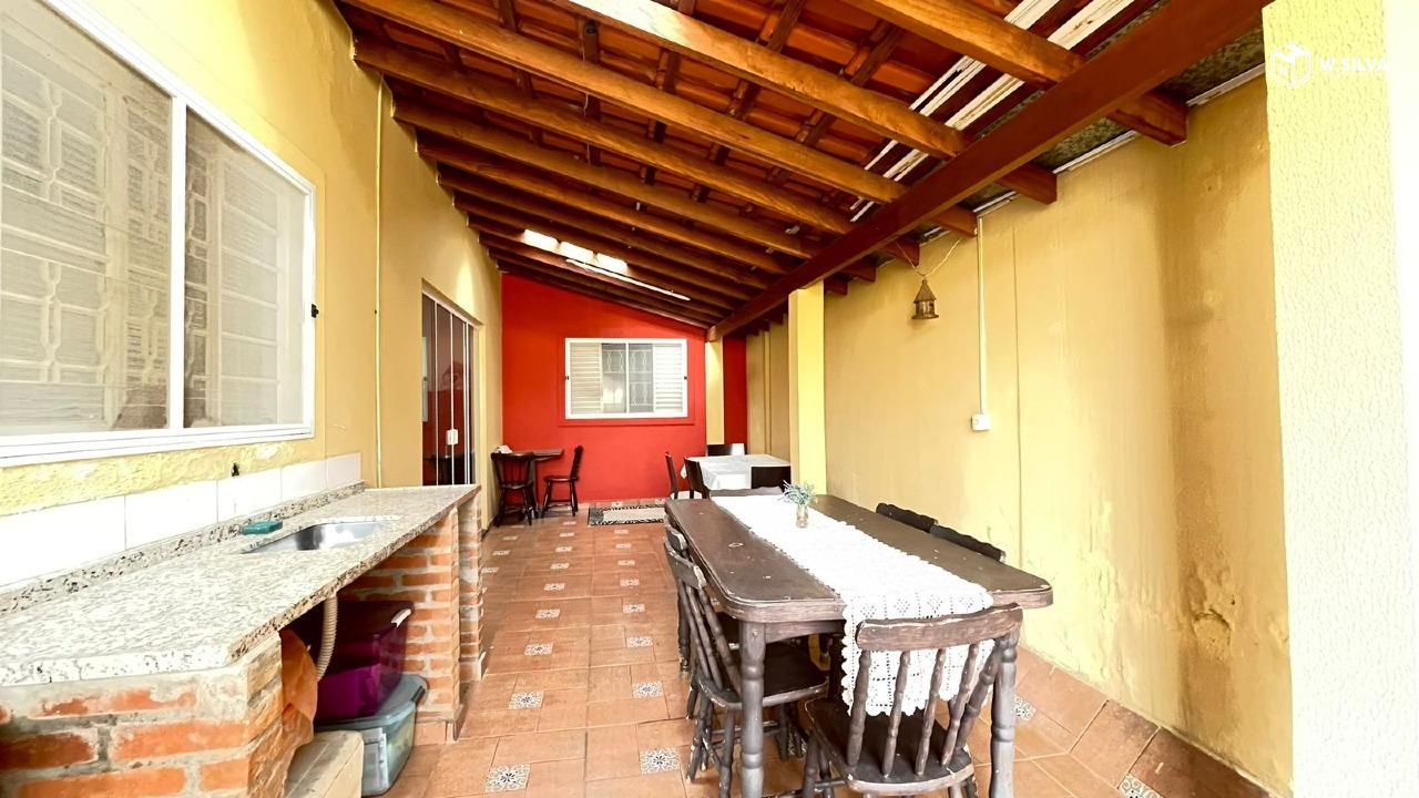 Casa em Bairro à venda no Vila Rubens: 