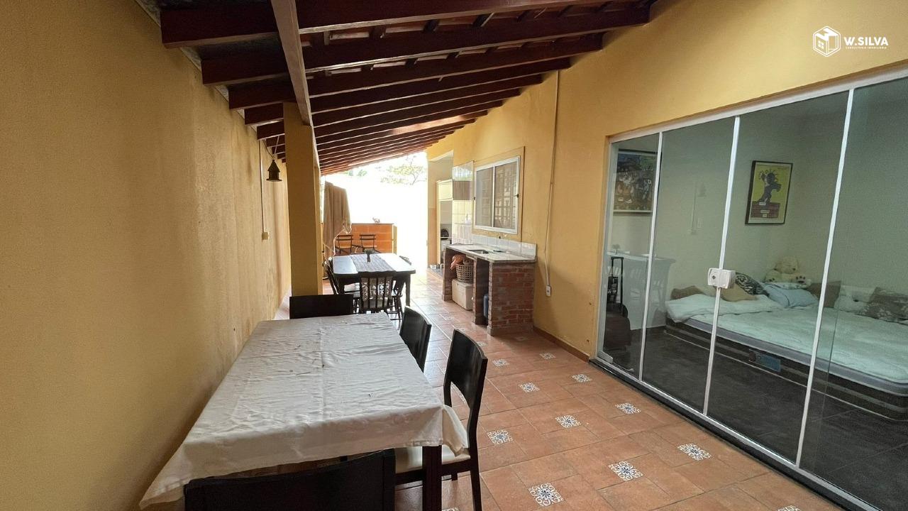 Casa em Bairro à venda no Vila Rubens: 