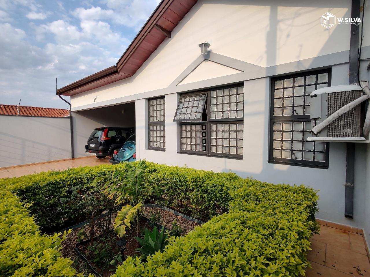 Casa em Bairro à venda no Parque São Lourenço: 
