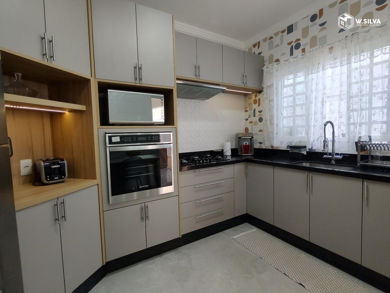 Casa em Bairro à venda no Parque São Lourenço: 