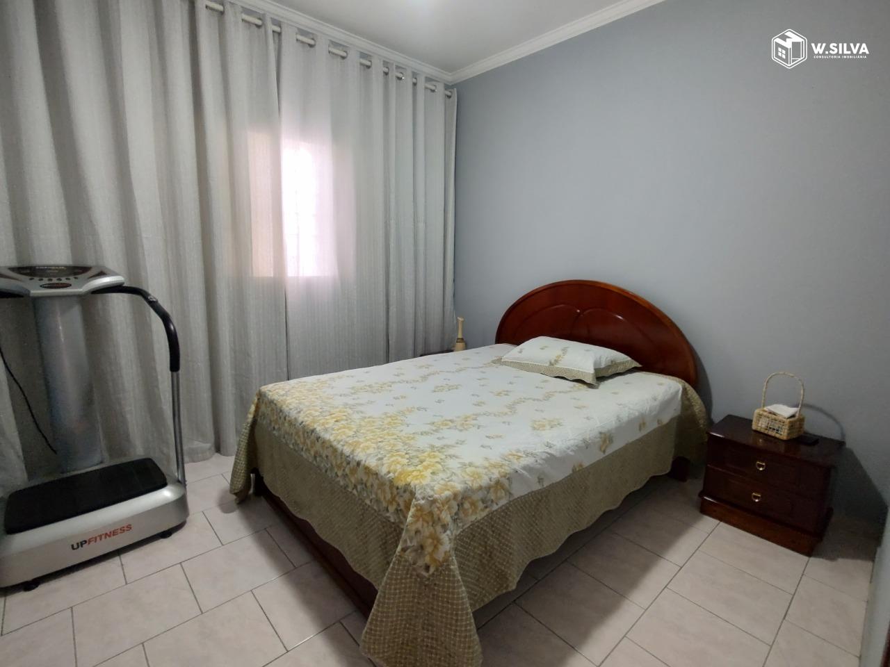 Casa em Bairro à venda no Parque São Lourenço: 