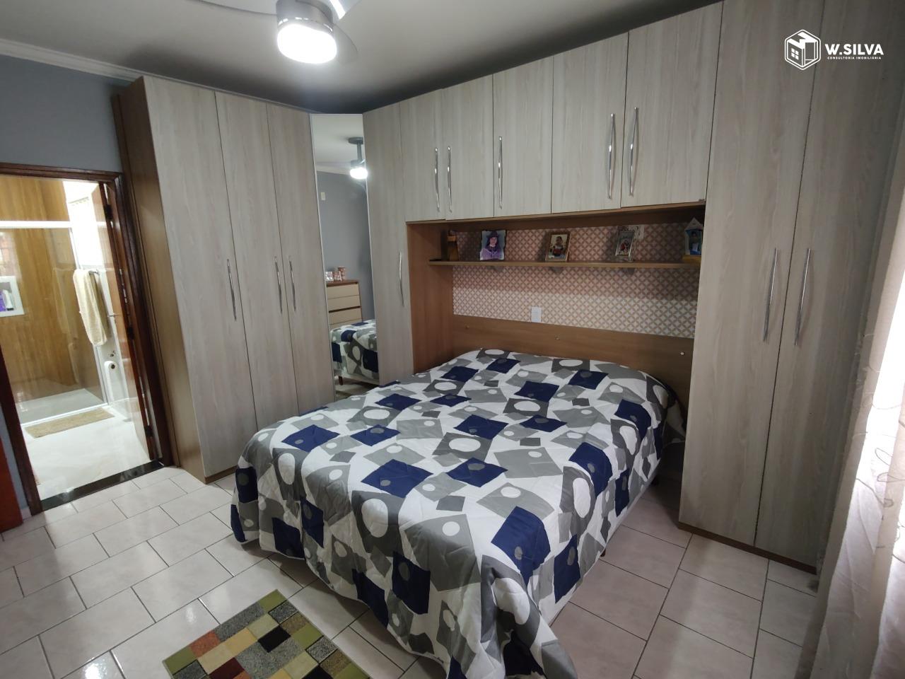 Casa em Bairro à venda no Parque São Lourenço: 