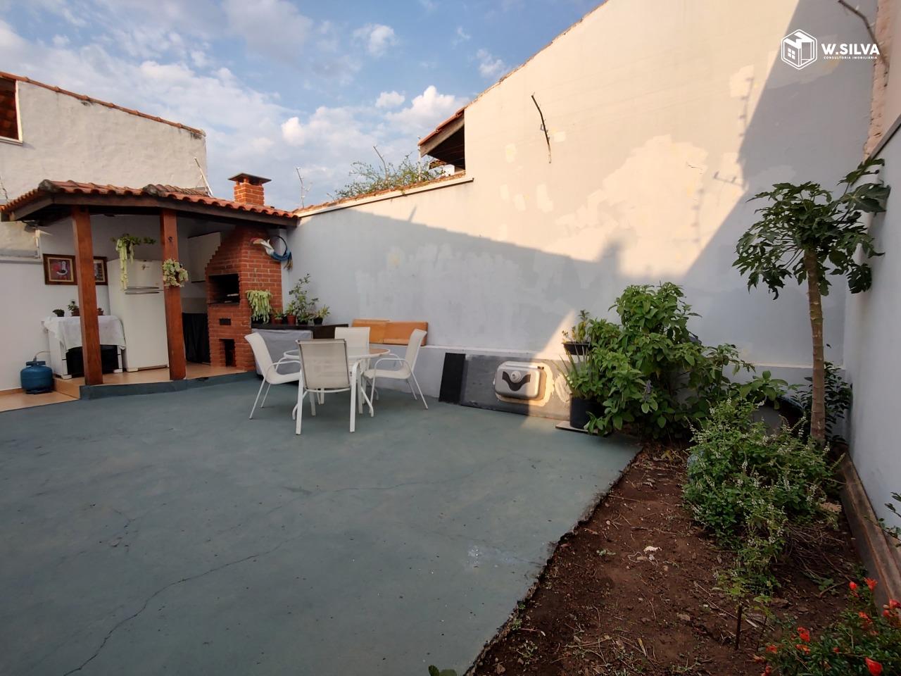 Casa em Bairro à venda no Parque São Lourenço: 