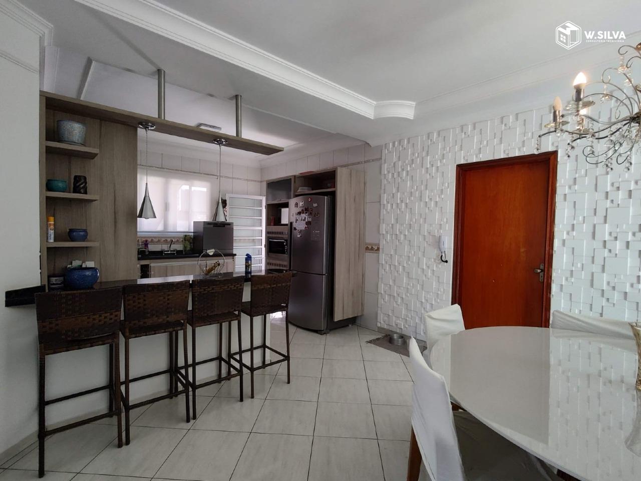 Casa em Condomínio à venda no Jardim Portal dos Ipês: 