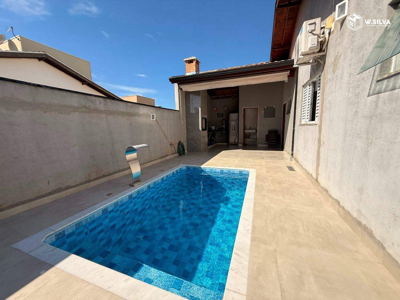 Casa em Condomínio à venda no Condomínio Jardim Portal dos Ipês: 