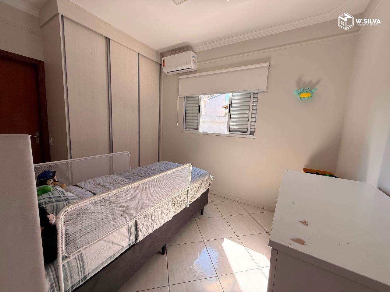 Casa em Condomínio à venda no Condomínio Jardim Portal dos Ipês: 