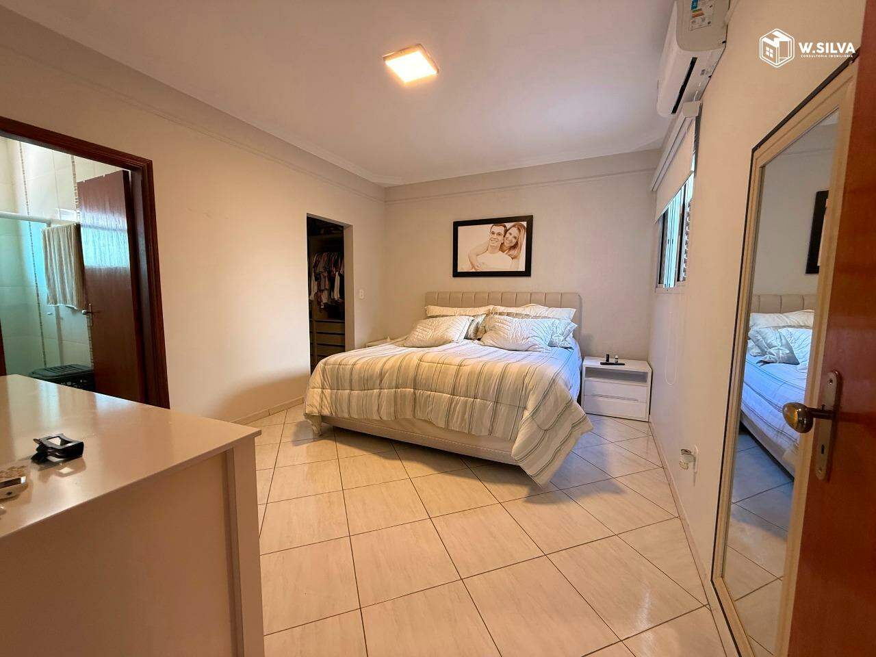 Casa em Condomínio à venda no Condomínio Jardim Portal dos Ipês: 
