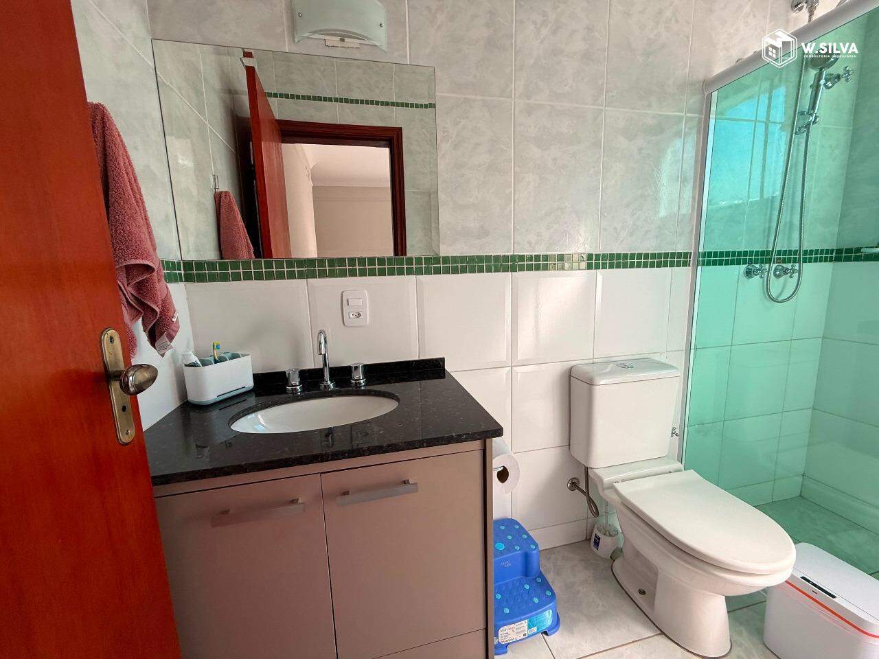 Casa em Condomínio à venda no Condomínio Jardim Portal dos Ipês: 