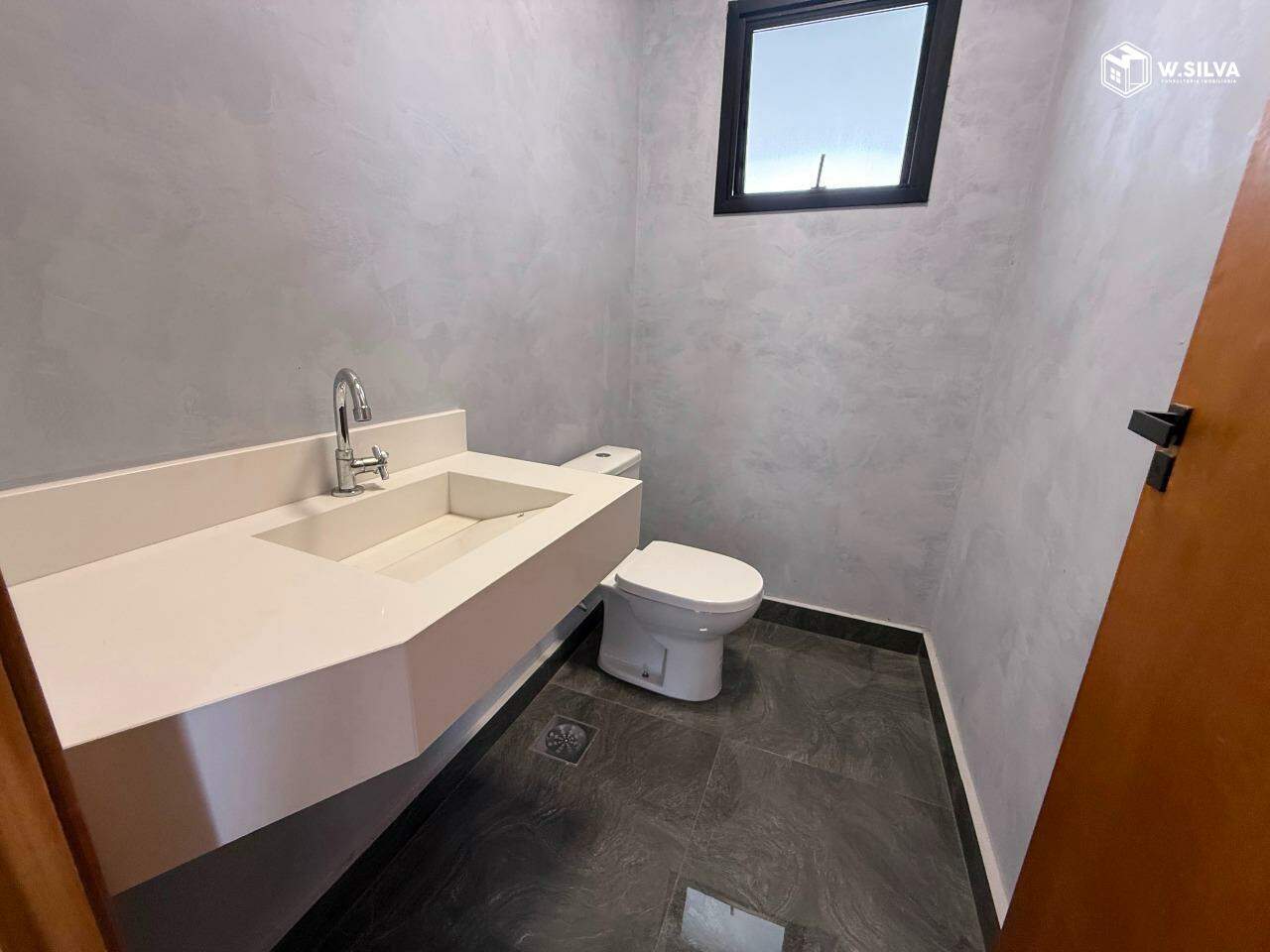 Casa em Condomínio à venda no Condomínio Residencial Alto de Itaici: 