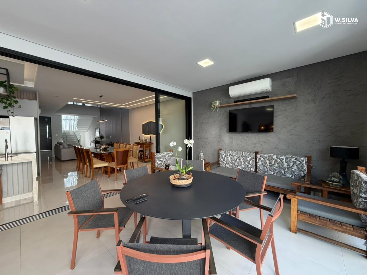 Casa em Condomínio à venda no Condomínio Park Gran Reserve: 