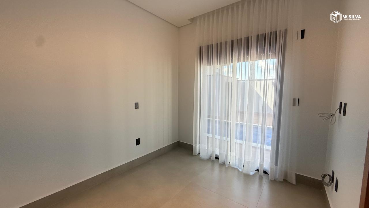 Casa em Condomínio à venda no Condomínio Dona Maria Candida: Suíte Master 