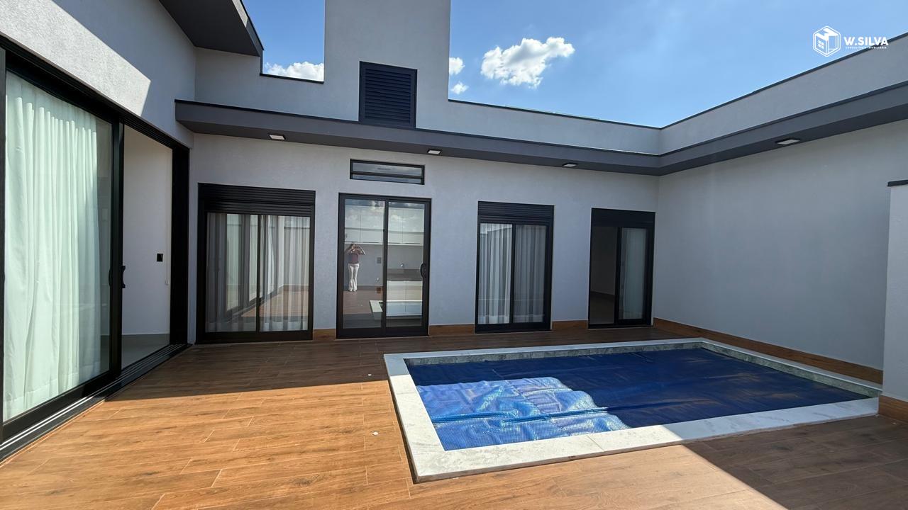 Casa em Condomínio à venda no Condomínio Dona Maria Candida: Piscina