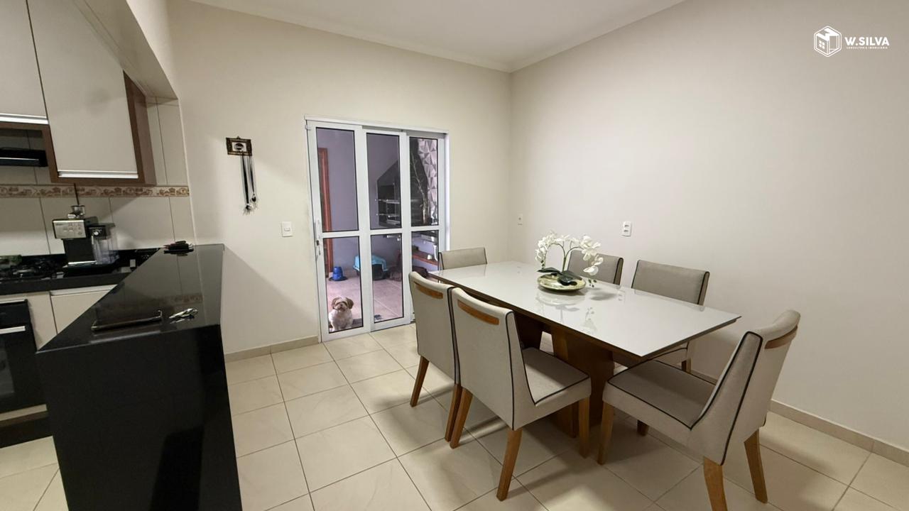 Casa em Bairro à venda no Jardim Residencial Veneza: 