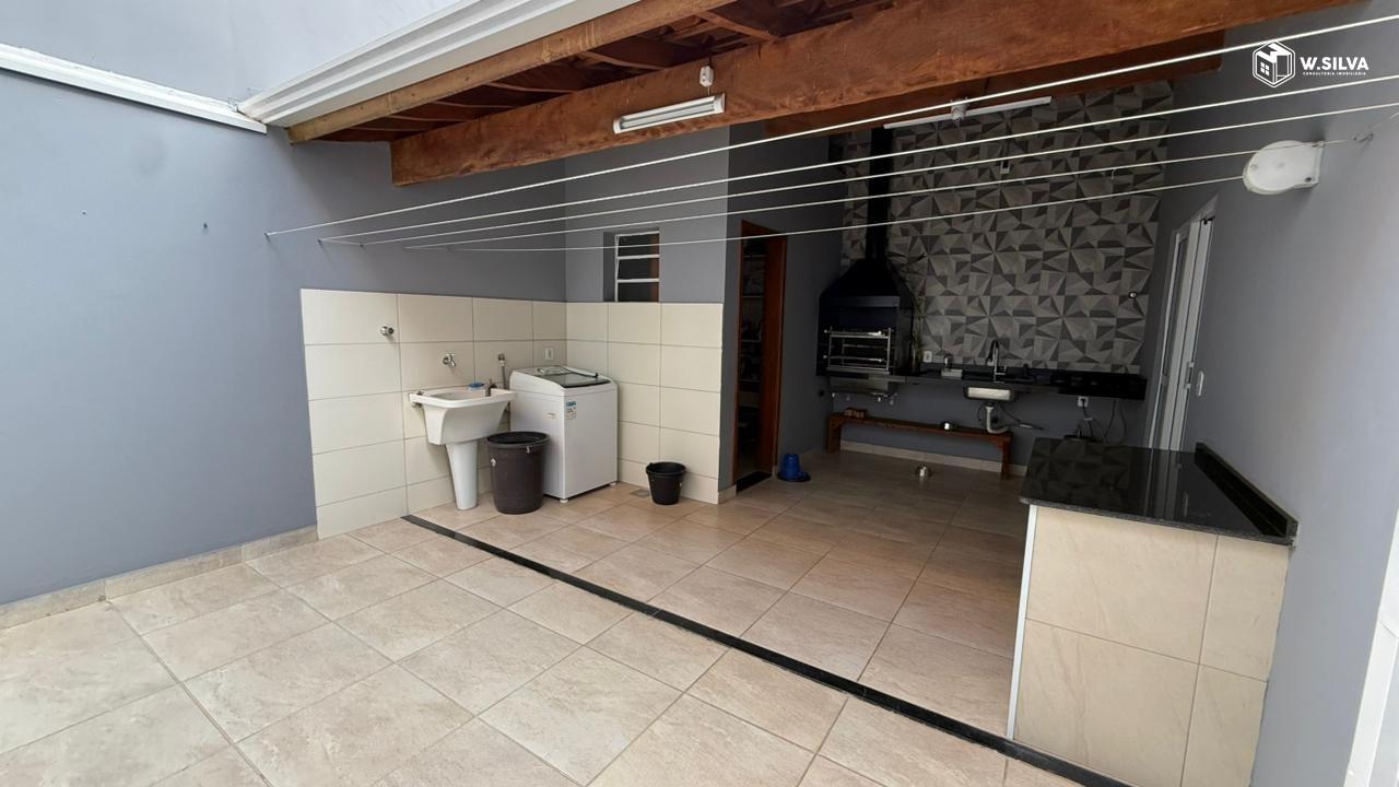 Casa em Bairro à venda no Jardim Residencial Veneza: 