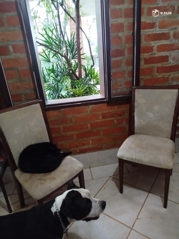 Casa em Bairro à venda no Jardim Esplanada II: 