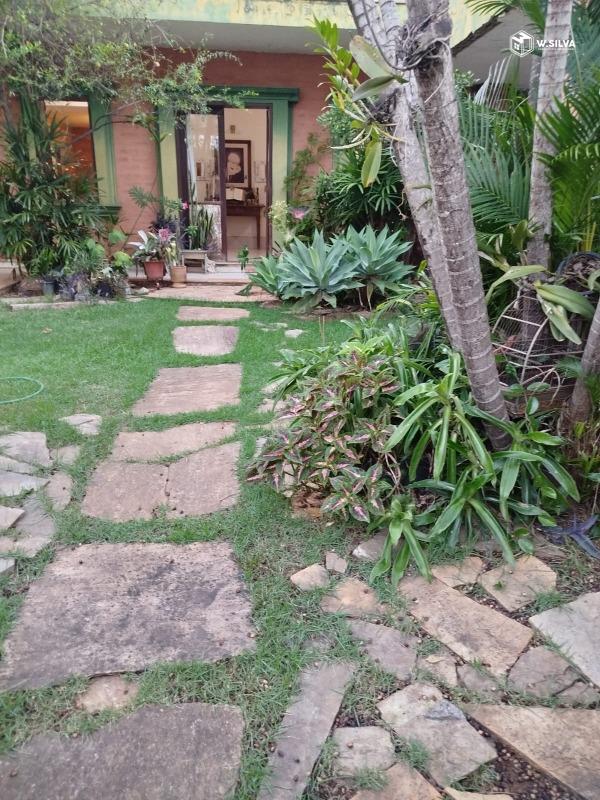 Casa em Bairro à venda no Jardim Esplanada II: 