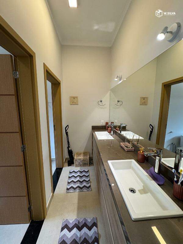 Casa em Condomínio à venda no Condominio Dona Maria Jose: 