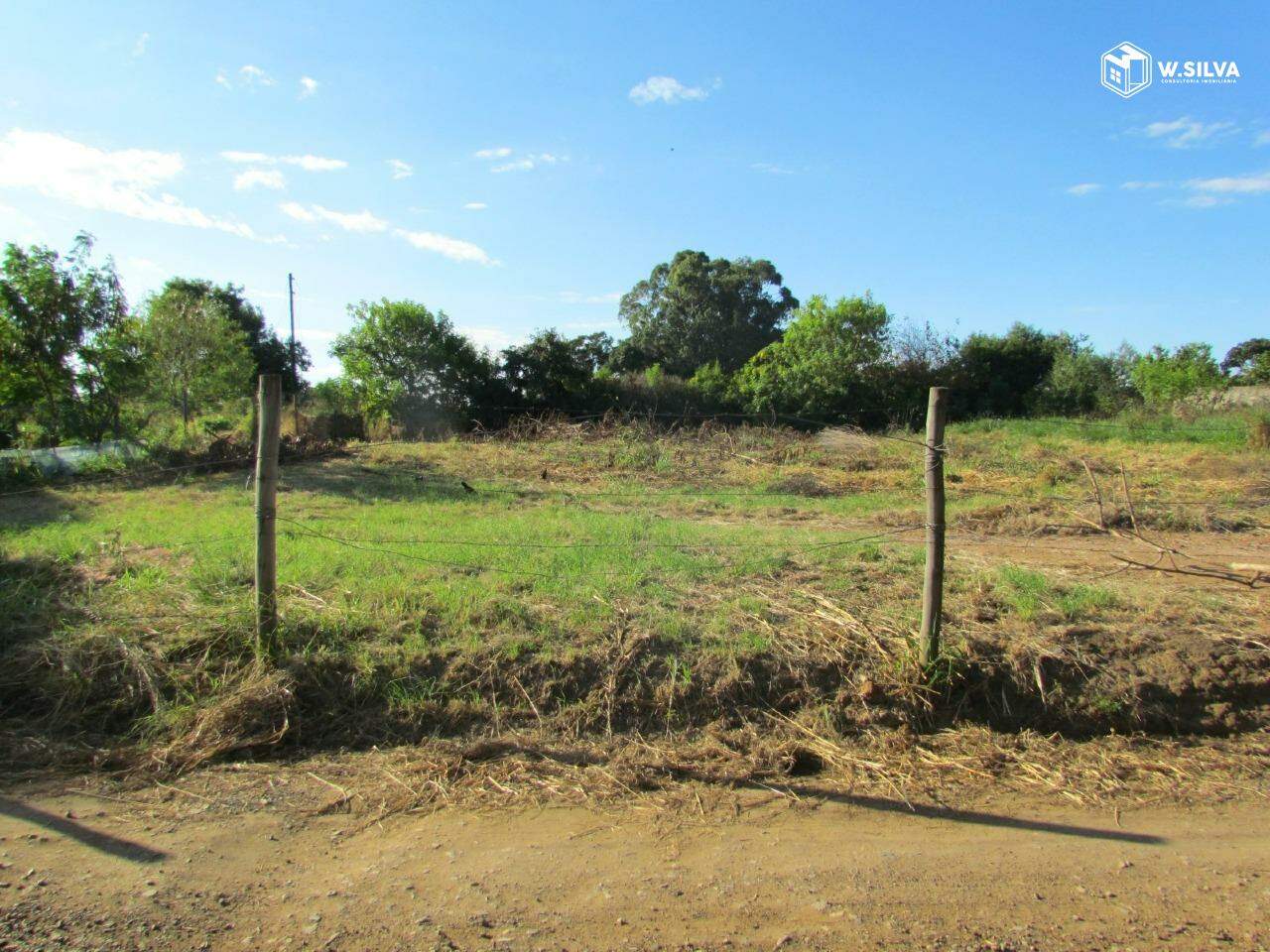 Terreno em Bairro à venda no Vale do Sol: 