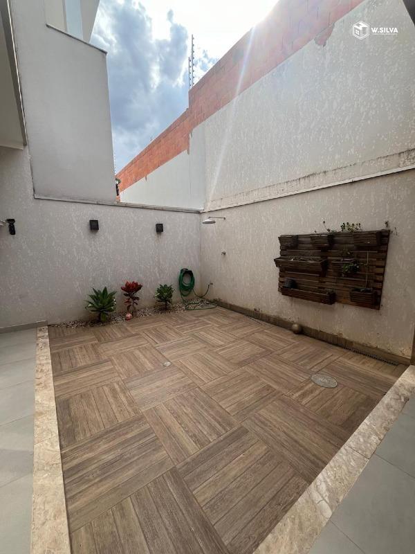 Casa em Condomínio à venda no Jardim Montreal Residence: 