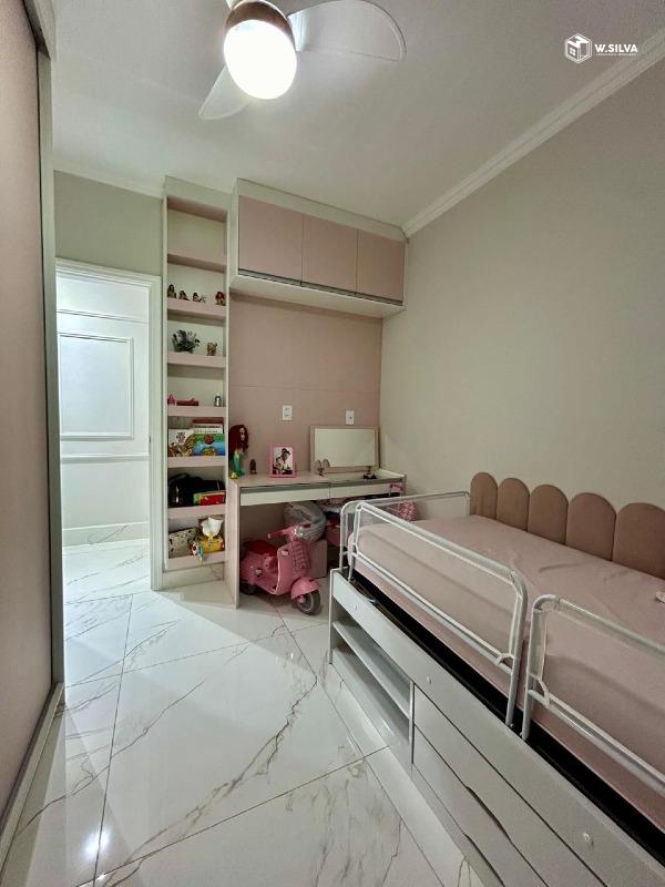 Casa em Bairro à venda no Jardim Santa Rita: 