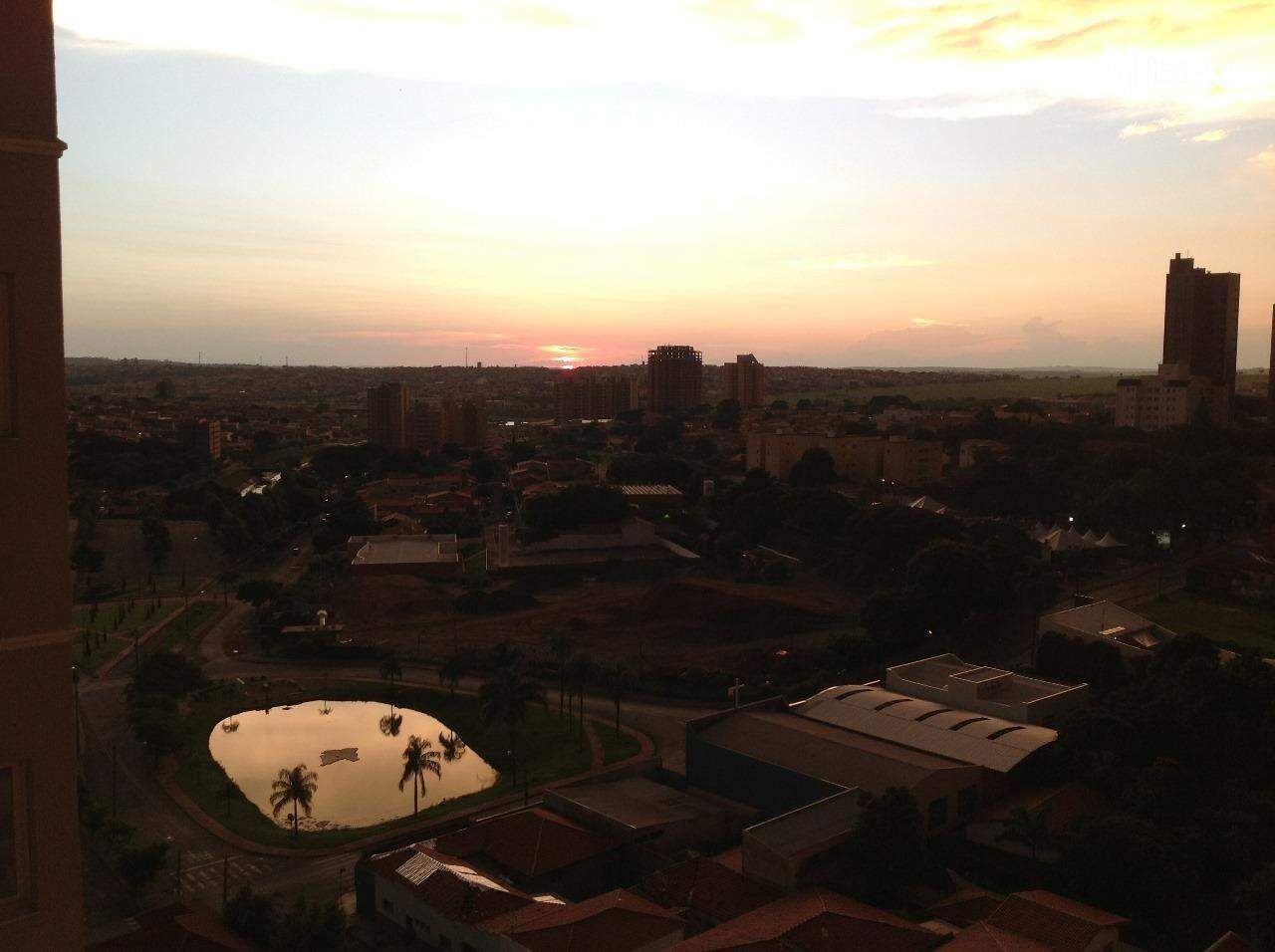 Apartamento à venda no Edifício Roccaporena: 