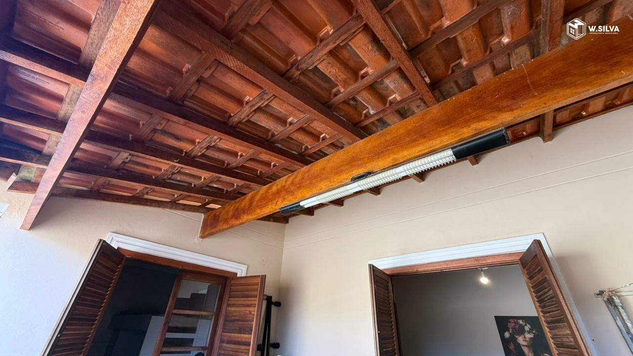 Casa em Condomínio à venda no Condomínio Moradas de Itaici: 