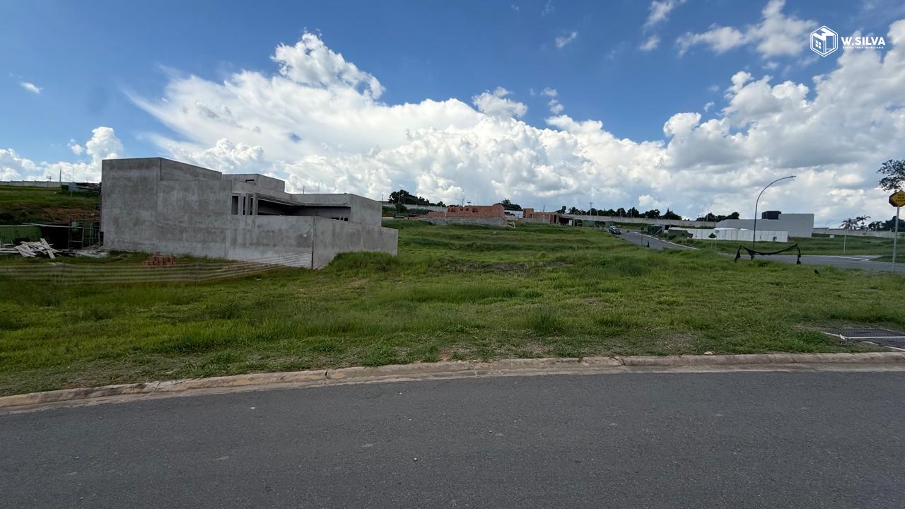 Terreno em condomínio à venda no Casa do Lago: 
