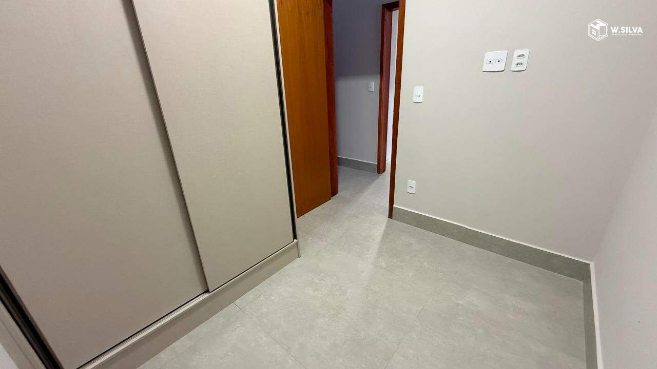 Casa à venda no Jardim Colonial: