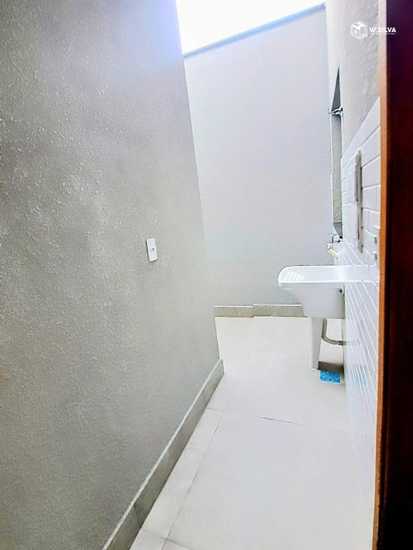 Casa em Bairro à venda no Jardim Colonial: 