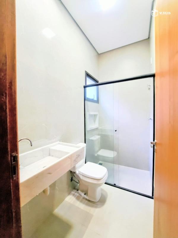 Casa em Bairro à venda no Jardim Colonial: 