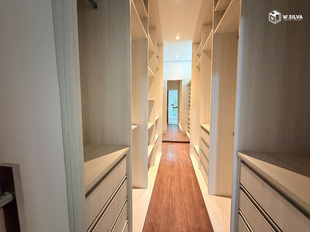 Casa em Condomínio à venda no Jardim Portal de Itaici: 