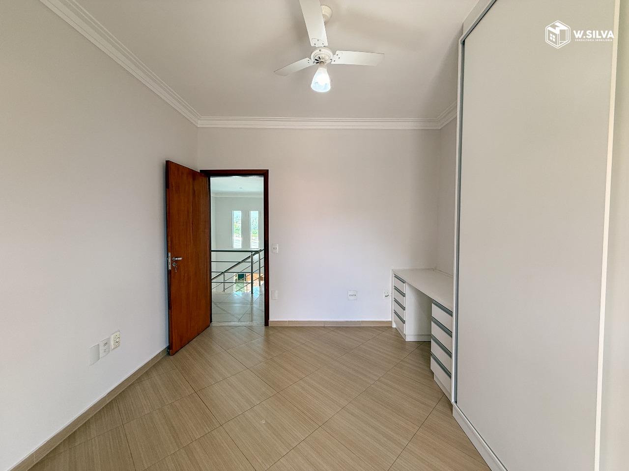 Casa em Condomínio à venda no Jardim Portal de Itaici: 