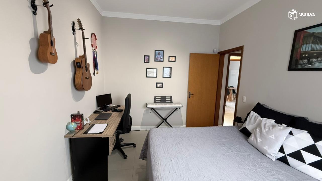 Casa em Bairro à venda no Jardim Esplanada: 