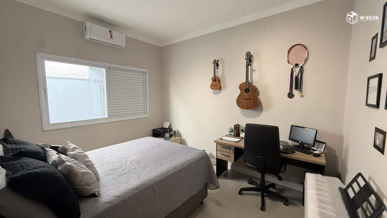 Casa em Bairro à venda no Jardim Esplanada: 