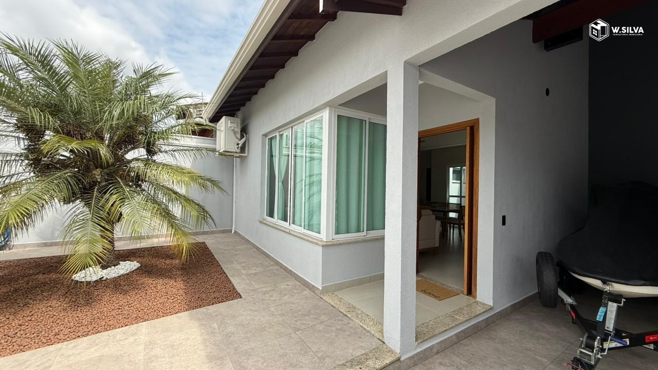 Casa em Bairro à venda no Jardim Esplanada: 