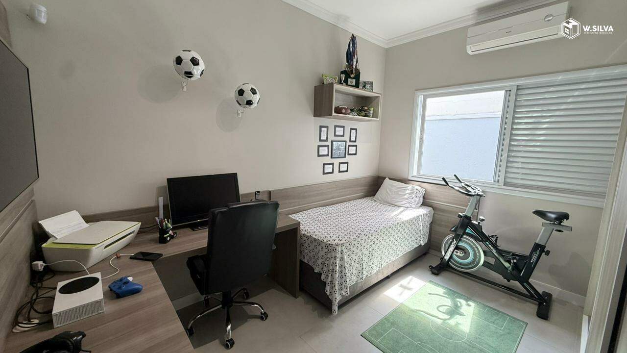 Casa em Bairro à venda no Jardim Esplanada: 