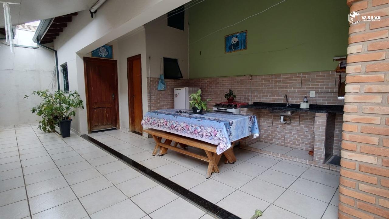 Casa em Bairro à venda no Jardim Europa : 