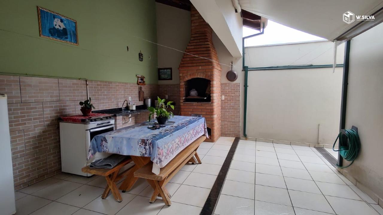 Casa em Bairro à venda no Jardim Europa : 