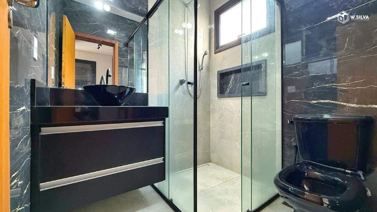 Sobrado para aluguel no Jardim Vila Paradiso: 