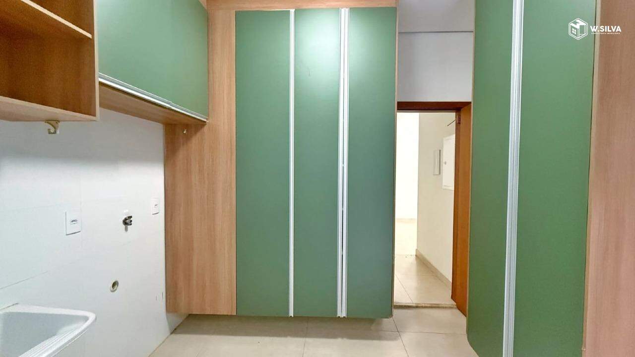 Sobrado para aluguel no Jardim Vila Paradiso: 