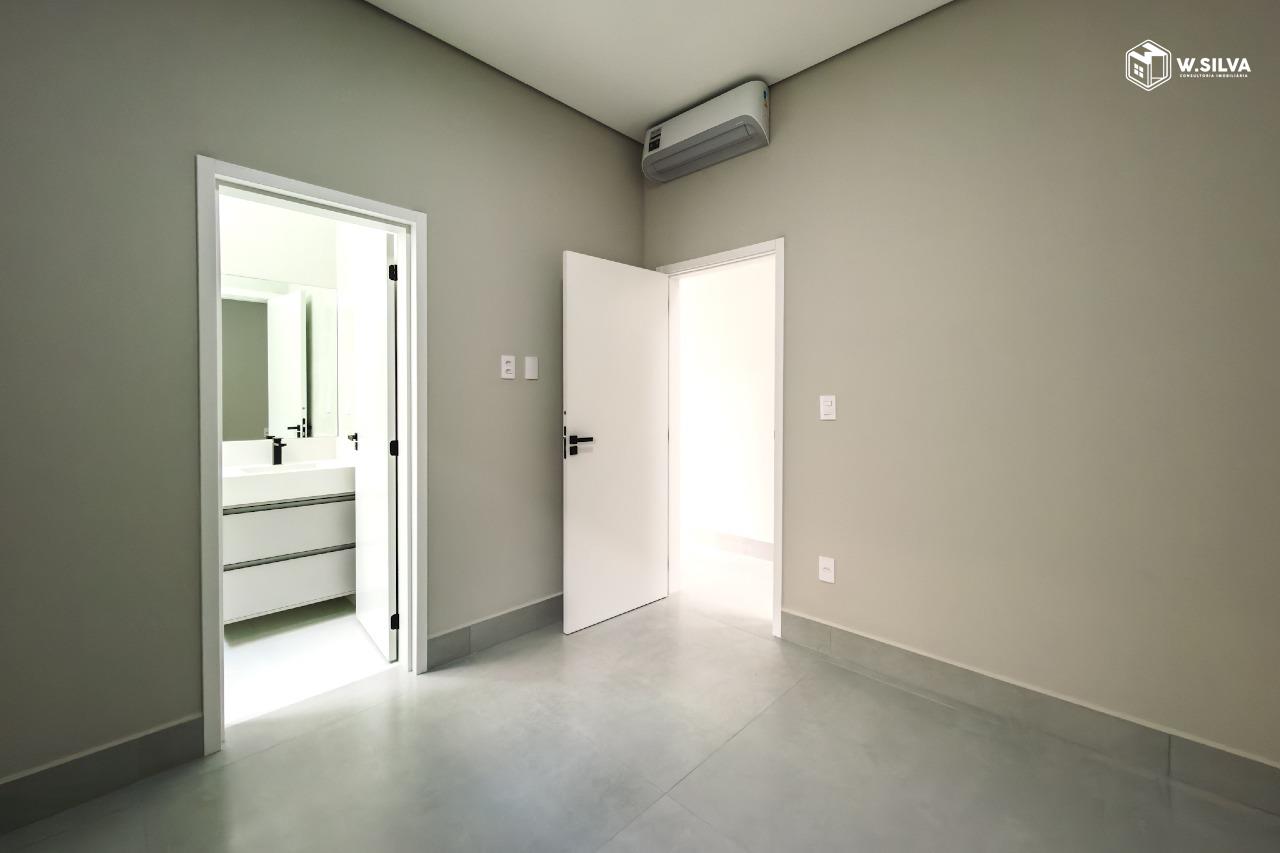 Casa em Condomínio à venda no Condomínio Park Gran Reserve: 