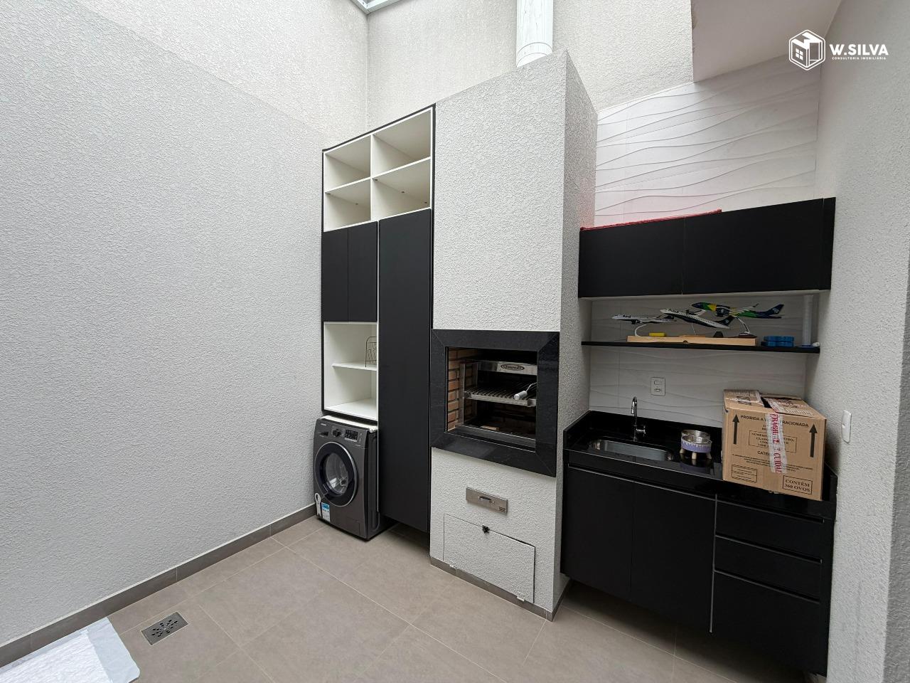 Casa em Condomínio à venda no Jardins do Império: 