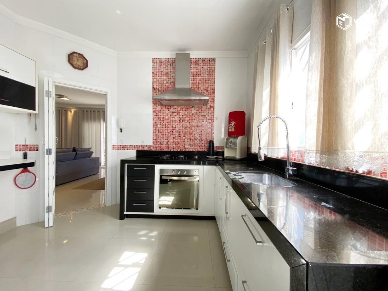 Casa em Bairro à venda no Jardim Bela Vista: 