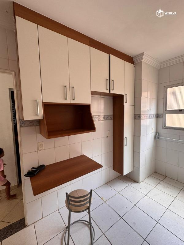 Apartamento à venda no Residencial Vando: 